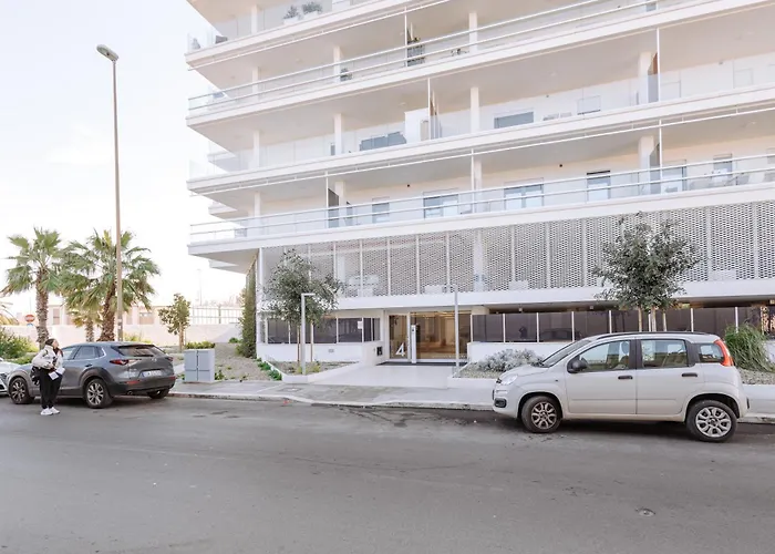 Sea Sense Suite 1